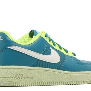 Nike Blue and Green Sneakers Modern Style